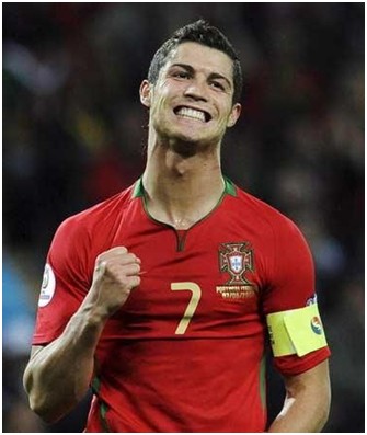 埃迪·豪：球队没有足够球员进行轮换，欧冠目标是晋级淘汰赛（埃迪·豪：人手短缺难轮换，欧冠志在晋级淘汰赛）