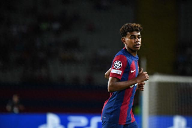 德转评2025年度奇迹：库拉索进世界杯，曼联爆冷格林斯比（德转评2025足坛奇迹：库拉索挺进世界杯，曼联冷负格林斯比）