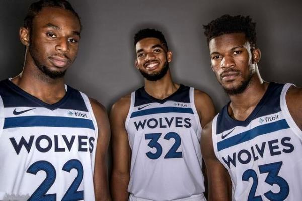 埃尔切老板：阿根廷队的到来纯属偶然，希望梅西能加盟我们（埃尔切老板称阿根廷队意外造访，盼梅西加盟）