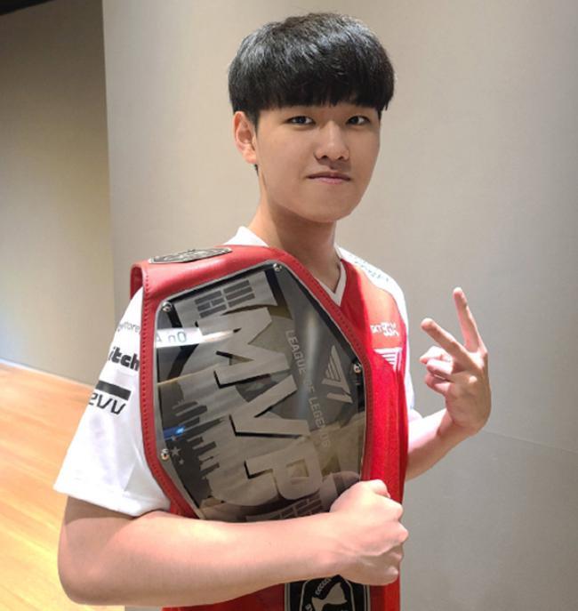 始终保持谨 始终保持谨